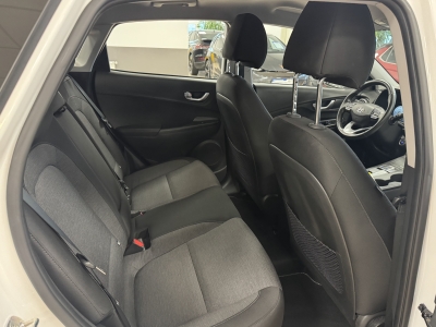 Hyundai KONA Select Elektro 2WD*ACC*R-Cam*CarPlay*SHZ*
