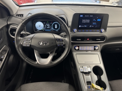Hyundai KONA Select Elektro 2WD*ACC*R-Cam*CarPlay*SHZ*