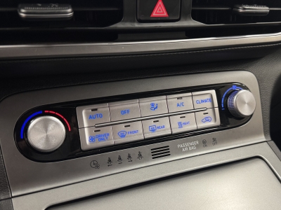 Hyundai KONA Select Elektro 2WD*ACC*R-Cam*CarPlay*SHZ*