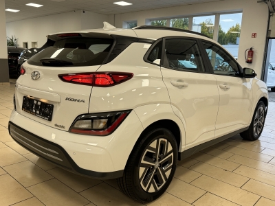 Hyundai KONA Select Elektro 2WD*ACC*R-Cam*CarPlay*SHZ*