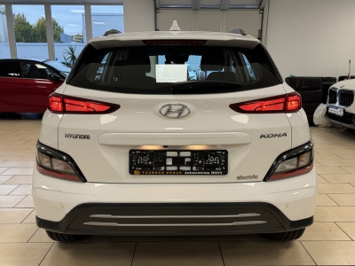 Hyundai KONA Select Elektro 2WD*ACC*R-Cam*CarPlay*SHZ*