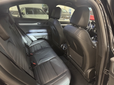 Alfa Romeo Stelvio Veloce*Q4*Sport*Harman/Kardon*Leder*ACC