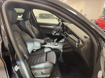Alfa Romeo Stelvio Veloce*Q4*Sport*Harman/Kardon*Leder*ACC