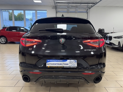 Alfa Romeo Stelvio Veloce*Q4*Sport*Harman/Kardon*Leder*ACC