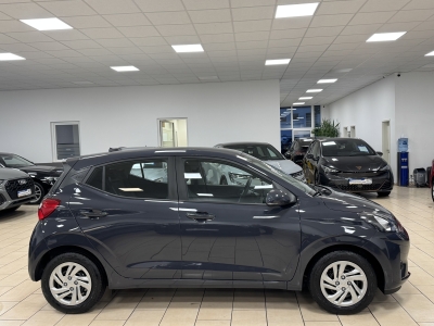 Hyundai i10 Pure*dig.Cockpit*R-Cam*CarPlay*Klima*Spuras*