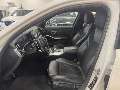 BMW 330 d xDrive M Sport*Navi*LED*Ambiente*TeiLeder*