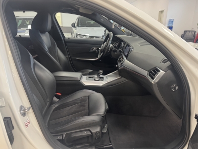 BMW 330 d xDrive M Sport*Navi*LED*Ambiente*TeiLeder*