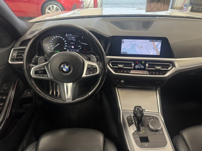 BMW 330 d xDrive M Sport*Navi*LED*Ambiente*TeiLeder*