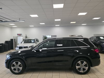 Mercedes-Benz GLC 220 d 4Matic*R-Cam*LED*Navi*TeiLeder*CarPlay