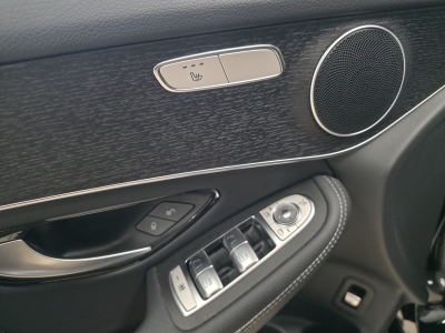 Mercedes-Benz GLC 220 d 4Matic*R-Cam*LED*Navi*TeiLeder*CarPlay