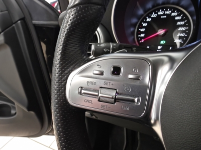 Mercedes-Benz GLC 220 d 4Matic*R-Cam*LED*Navi*TeiLeder*CarPlay