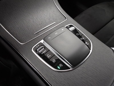 Mercedes-Benz GLC 220 d 4Matic*R-Cam*LED*Navi*TeiLeder*CarPlay