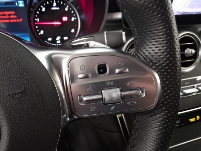 Mercedes-Benz GLC 220 d 4Matic*R-Cam*LED*Navi*TeiLeder*CarPlay