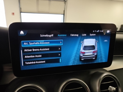 Mercedes-Benz GLC 220 d 4Matic*R-Cam*LED*Navi*TeiLeder*CarPlay