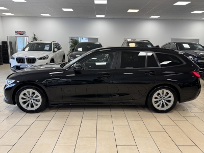 BMW 330 e Advantage*LED*AHK*ACC*HUD*Navigation*SHZ*