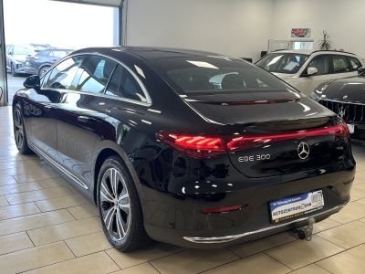 Mercedes-Benz EQE 300 Leder*Memory*R-Cam*ACC*Navi*LED*AHK*SHZ*