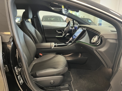 Mercedes-Benz EQE 300 Leder*Memory*R-Cam*ACC*Navi*LED*AHK*SHZ*