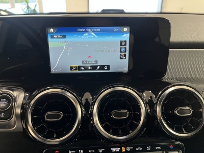 Mercedes-Benz GLB 200 d*TeiLeder*SHZ*Navi*PDC*LED*KlimaAuto*