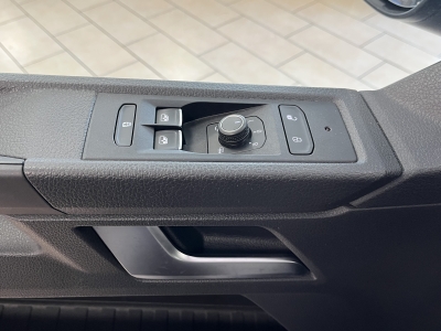 VW T6 Multivan FWD*Navi*LED*R-Cam*CarPlay*WinterP*
