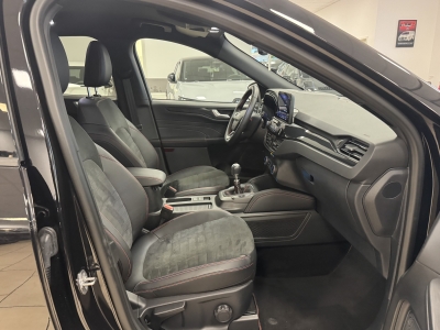 Ford Kuga ST-Line X*bi-LED*R-Cam*CarPlay*HUD*4xSHZ*