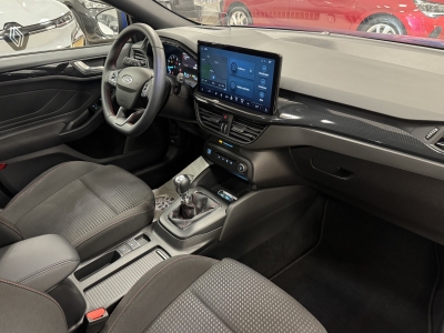 Ford Focus ST-Line*HUD*LED*Navi*CarPlay*WinterPacket*