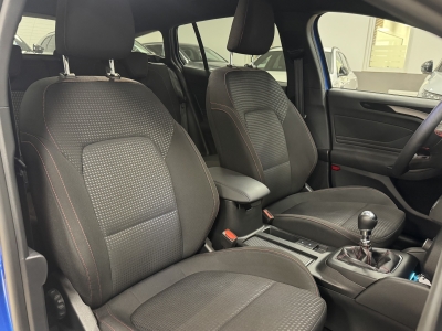 Ford Focus ST-Line*HUD*LED*Navi*CarPlay*WinterPacket*