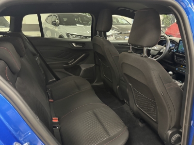 Ford Focus ST-Line*HUD*LED*Navi*CarPlay*WinterPacket*