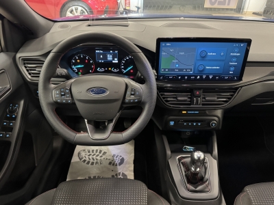 Ford Focus ST-Line*HUD*LED*Navi*CarPlay*WinterPacket*