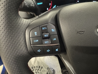 Ford Focus ST-Line*HUD*LED*Navi*CarPlay*WinterPacket*