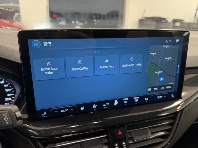 Ford Focus ST-Line*HUD*LED*Navi*CarPlay*WinterPacket*