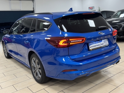 Ford Focus ST-Line*HUD*LED*Navi*CarPlay*WinterPacket*
