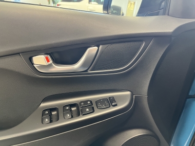 Hyundai KONA Select 2WD*CarPlay*R-Cam*ACC*SHZ*SOH100%*