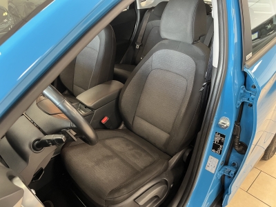 Hyundai KONA Select 2WD*CarPlay*R-Cam*ACC*SHZ*SOH100%*