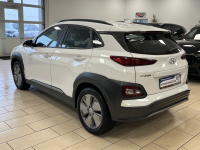 Hyundai KONA Trend Elektro 2WD*CarPlay*Navi*R-Cam*SOH100