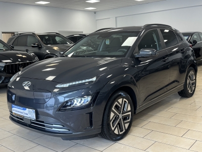 Hyundai KONA Trend 2WD*LED*R-Cam*Navi*CarPlay*SOH:100%*
