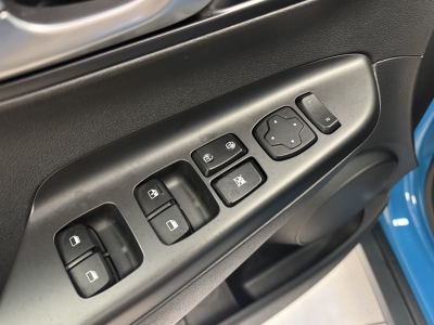 Hyundai KONA Select 2WD*ACC*CarPlay*SHZ*R-Cam*SOH100%*