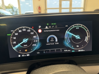 Kia Sportage Spirit Plug-in Hybrid 4WD*LED*R-Cam*Navi*