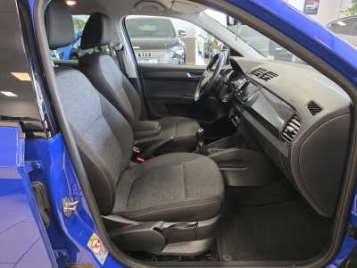 Skoda Fabia Best of*LED*CarPlay*Navi*ACC*PDC*SHZ*R-Cam