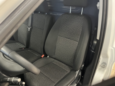 Mercedes-Benz Vito 3-Sitzer BlueEfficiency lang AHK Klima DAB 