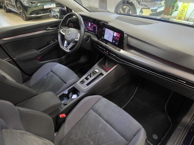 VW Golf Style eTSI*1stEDITION*Pano*LED*Navi*CarPlay*