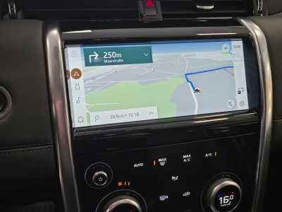 Land Rover Discovery Sport Hybrid SE AWD*LED*AHK*ACC*R-Cam*