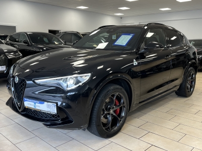 Alfa Romeo Stelvio Quadrifoglio Pano*Memory*R-Cam*AWD*1Hand