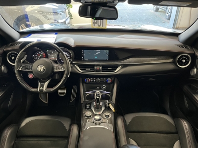 Alfa Romeo Stelvio Quadrifoglio Pano*Memory*R-Cam*AWD*1Hand