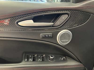 Alfa Romeo Stelvio Quadrifoglio Pano*Memory*R-Cam*AWD*1Hand
