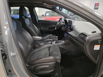 Hyundai i30 N Line*LED*Navi*TeiLeder*Panorama*CarPlay*1H
