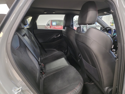 Hyundai i30 N Line*LED*Navi*TeiLeder*Panorama*CarPlay*1H