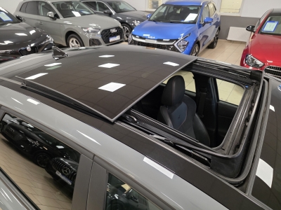 Hyundai i30 N Line*LED*Navi*TeiLeder*Panorama*CarPlay*1H