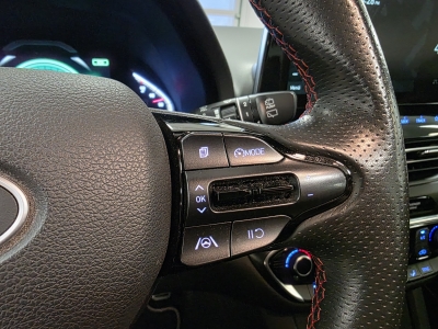 Hyundai i30 N Line*LED*Navi*TeiLeder*Panorama*CarPlay*1H