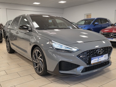 Hyundai i30 N Line*LED*Navi*TeiLeder*Panorama*CarPlay*1H