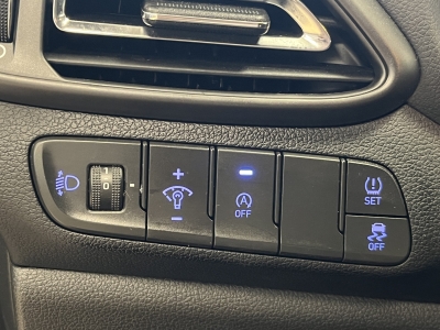 Hyundai i30 Prime Leder*R-Cam*Memory*Navi*W-Paket*1H*ACC